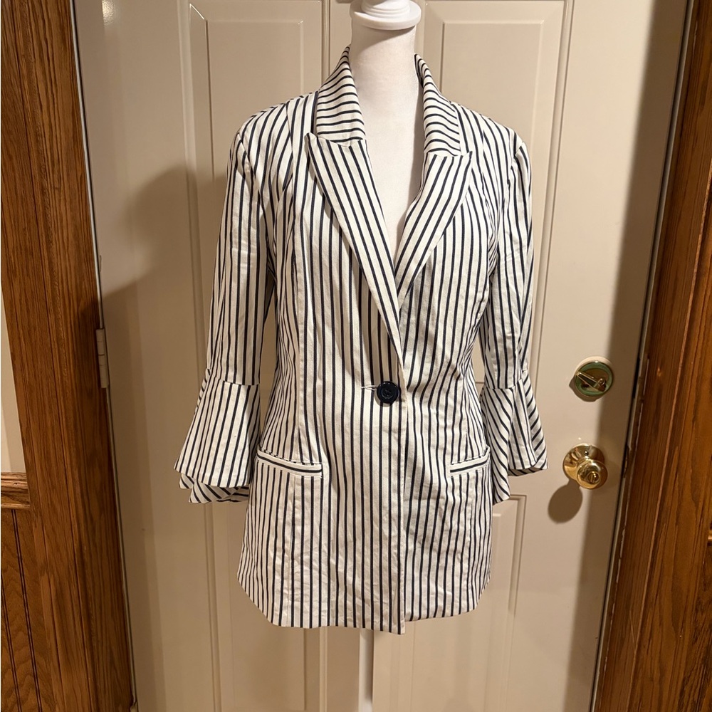 Cabi White Navy Striped Blazer Bell Sleeve Stretch Jacket Size 4